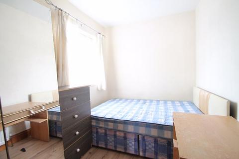 undefined, Tachbrook Road, Uxbridge, UB8
