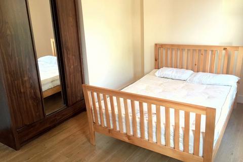 undefined, Villier Street, Uxbridge, UB8