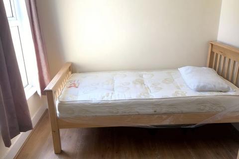 undefined, Villier Street, Uxbridge, UB8