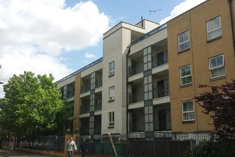 2 bedroom flat to rent, Spacious 2 Bedroom Apartment - Stratford, E15
