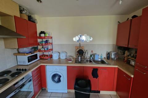 2 bedroom flat to rent, Spacious 2 Bedroom Apartment - Stratford, E15