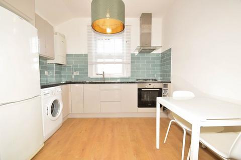 2 bedroom flat to rent, Victory Road Mews, London SW19