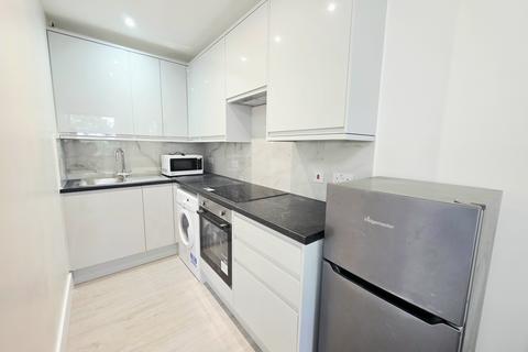 Studio to rent, Wren View, Hornsey Lane, Highgate, N6