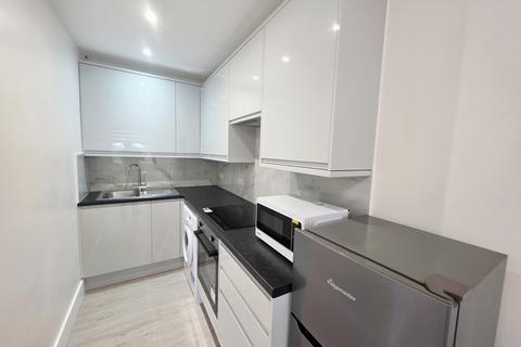 Studio to rent, Wren View, Hornsey Lane, Highgate, N6
