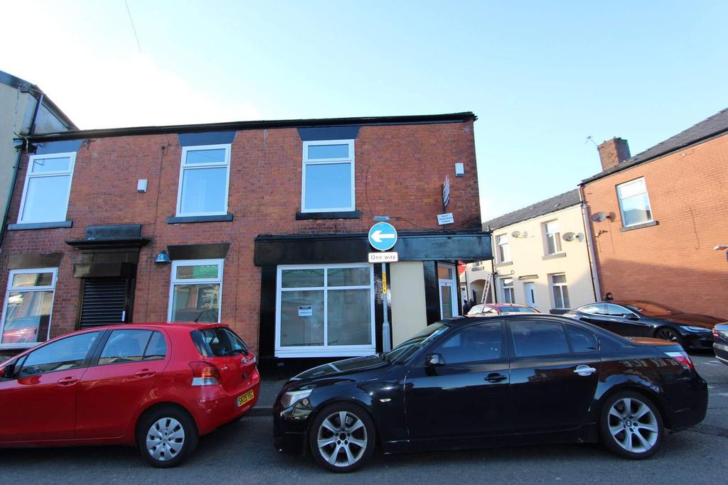 Milkstone Road, Deeplish, Rochdale Property £917 pcm (£212 pw)