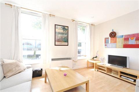 2 bedroom flat to rent, Chiswick High Road, Chiswick, London