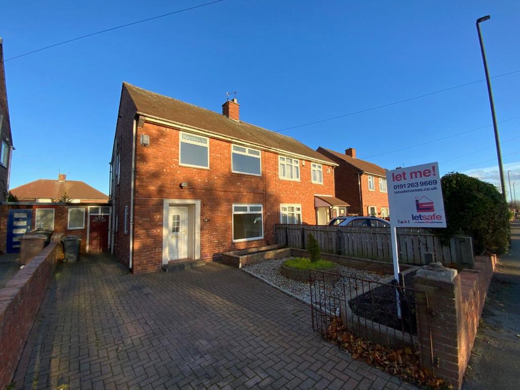 Norham Road North, North Shields. NE29 8RP 3 bed semidetached house