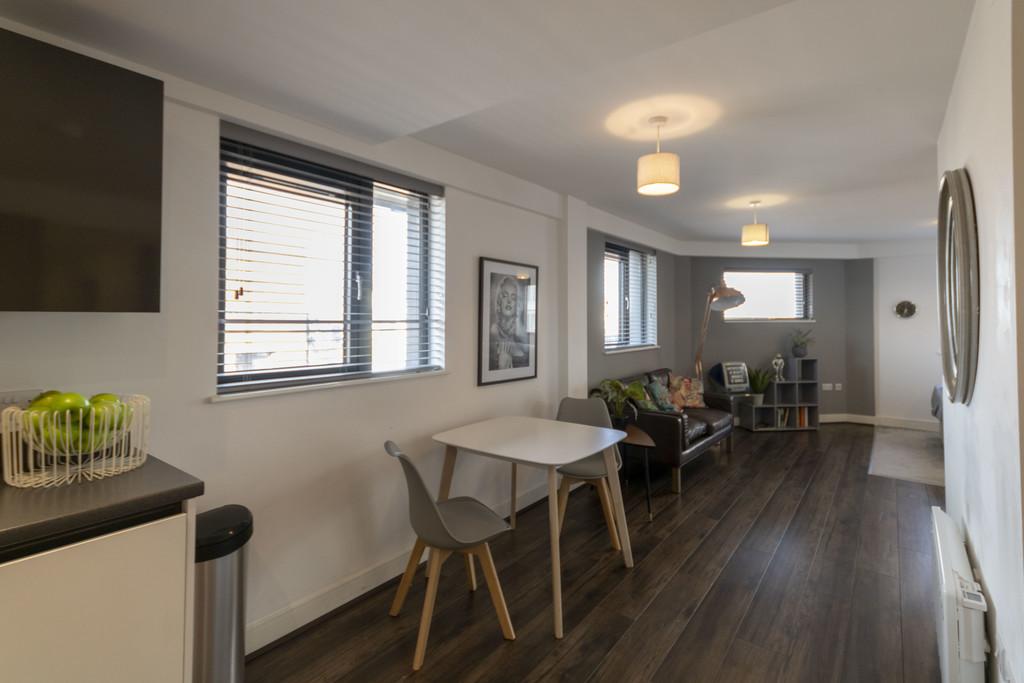 Apartment in Birmingham, Rea Valley, Digbeth - View 2