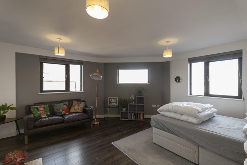 Apartment in Birmingham, Rea Valley, Digbeth - View 4