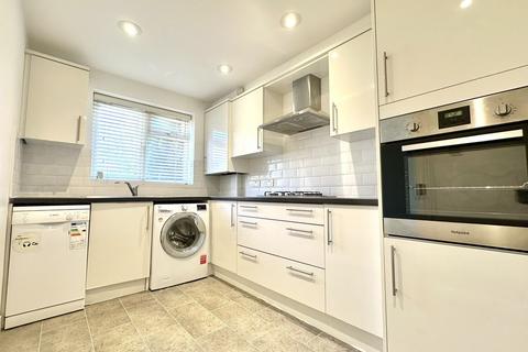 3 bedroom semi-detached house to rent, Epsom