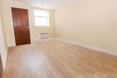 2 bedroom flat to rent, Cricklewood Lane, NW2