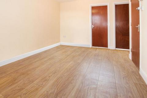 2 bedroom flat to rent, Cricklewood Lane, NW2