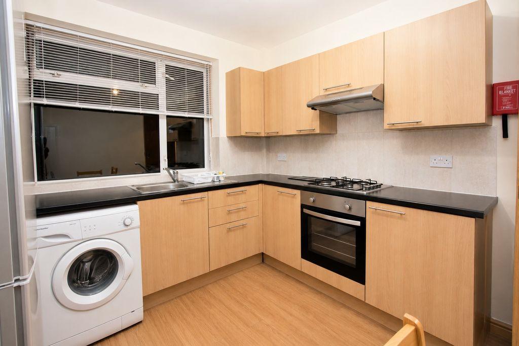 House in London - View 2