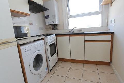 1 bedroom flat to rent, Balls Pond Road, Dalston N1