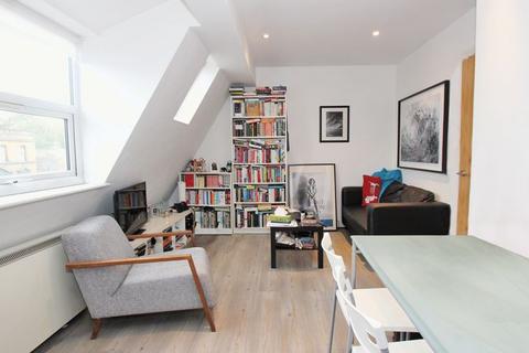 undefined, Seven Sisters Road, Finsbury Park N4