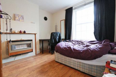 3 bedroom flat to rent, Frazier Street, Waterloo SE1
