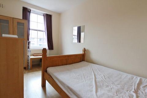 3 bedroom flat to rent, Frazier Street, Waterloo SE1