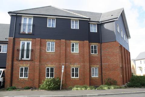 2 bedroom apartment to rent, Carter Close, Hawkinge