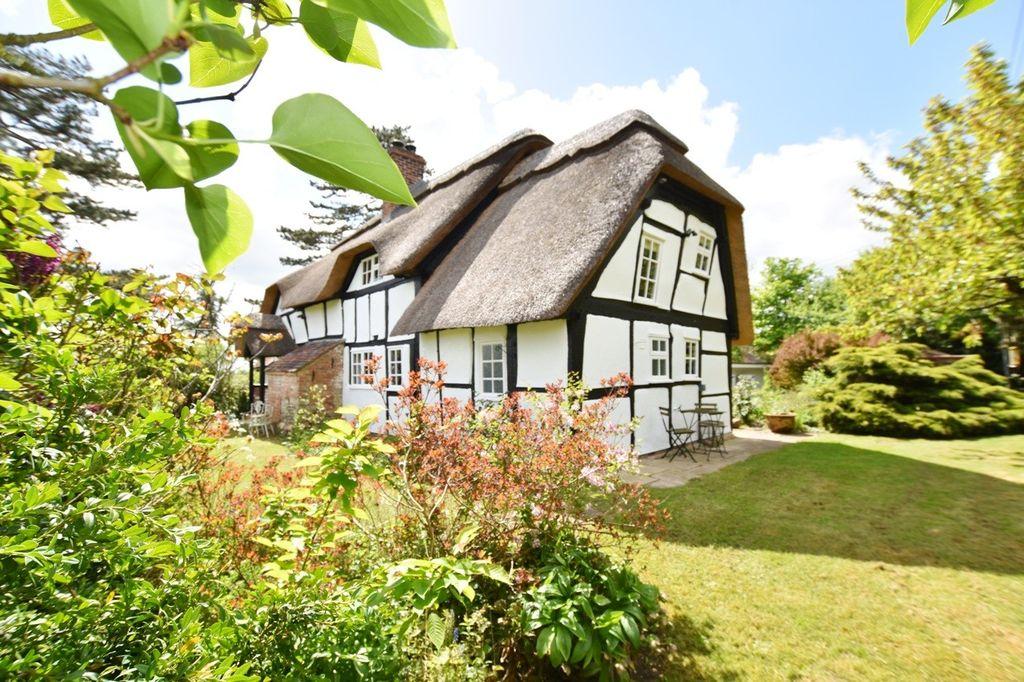 10 utterly irresistible character homes for sale under £750,000 ...