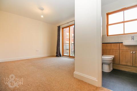 3 bedroom townhouse to rent - Hamilton Court, Trafalgar Square, Poringland