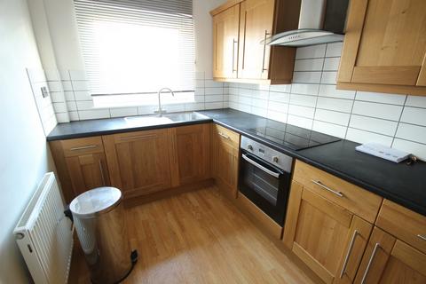 4 bedroom terraced house to rent, Sparrow Drive, Orpington, BR5