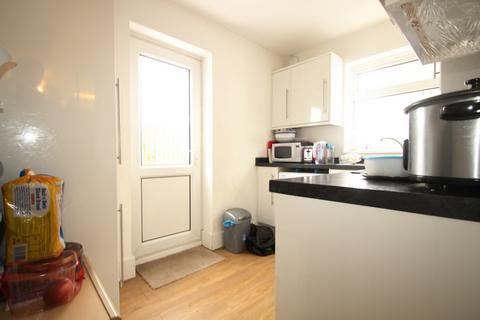 2 bedroom maisonette to rent, Wellbrook Road, Locksbottom, BR6