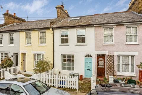 3 bedroom cottage to rent, Thorne Street, Barnes, SW13