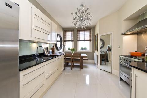 2 bedroom flat to rent, Castelnau Gardens, Barnes, SW13