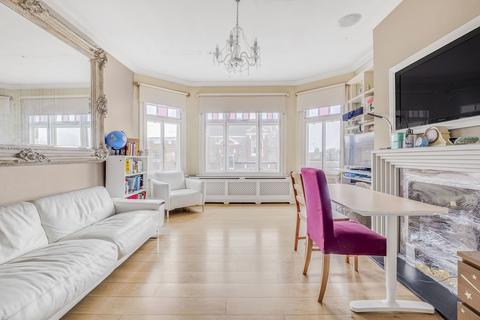 2 bedroom flat to rent, Castelnau Gardens, Barnes, SW13