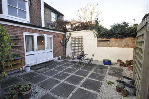 1 bedroom flat to rent, Eton Lodge, Rosemary Lane, Mortlake, SW14