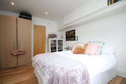 2 bedroom flat to rent, Bartholomew Road, Kentish Town, NW5