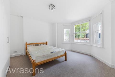 4 bedroom flat to rent, LANCASTER ROAD, LADBROKE GROVE
