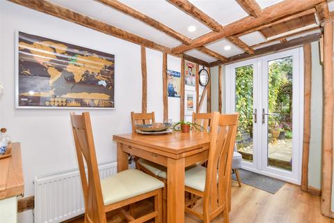 1 bedroom end of terrace house for sale, Benover Road, Yalding, Maidstone, Kent