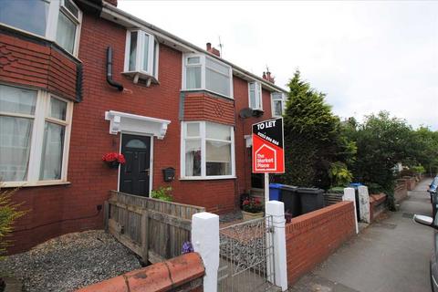 3 bedroom house to rent, Station Road, Poulton-le-Fylde