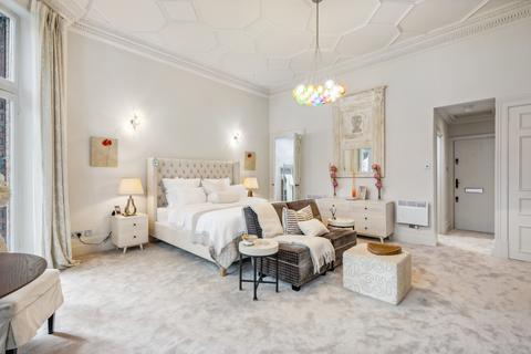 Flat for sale, Egerton Gardens, Knightsbridge