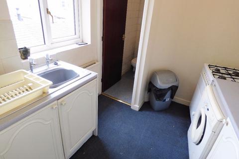 1 bedroom flat to rent, First Floor Flat, Victoria Street, Hartshill, Stoke-on-Trent, ST4 6EH