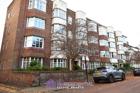 3 bedroom apartment to rent, Eskdale Mansions, Jesmond NE2