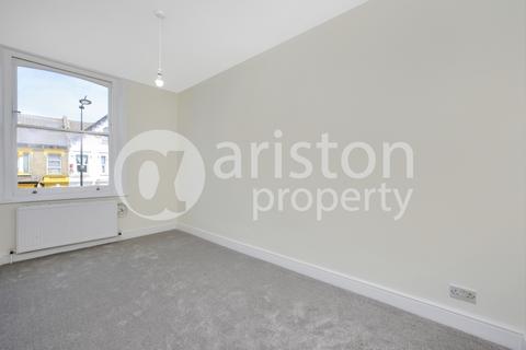 3 bedroom flat to rent, Turnpike Lane, Harringay