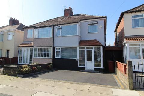 3 bedroom semi-detached house to rent, Trent Avenue, Swanside