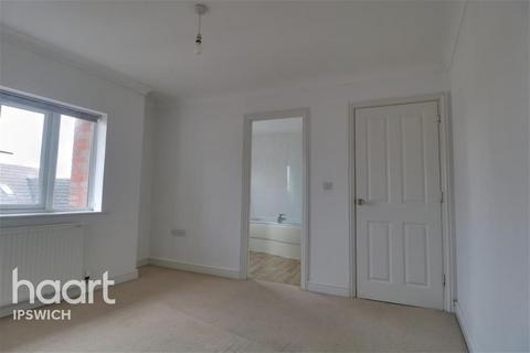 3 bedroom detached house to rent, Audley Grove, Rushmere
