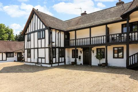 4 bedroom cottage to rent - Black Lake Close, Egham, Surrey