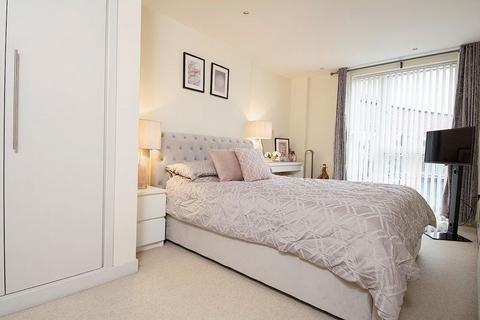 2 bedroom apartment to rent, The Heart, Walton-On-Thames