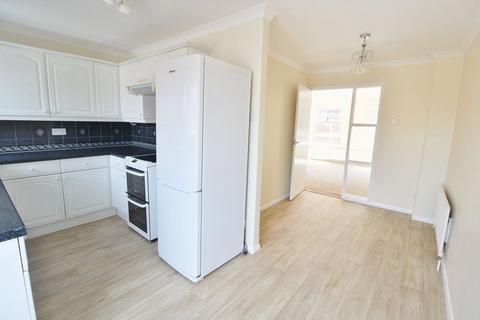 3 bedroom terraced house to rent, St Thomas's Street, Old Portsmouth