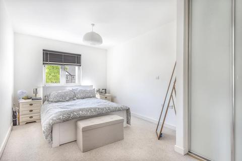 2 bedroom apartment to rent - Woking,  Surrey,  GU22