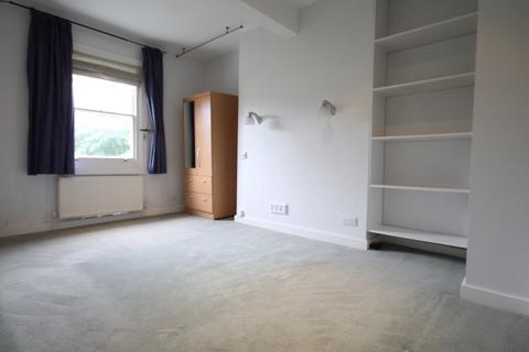 3 bedroom flat to rent, North Villas, Camden, NW1