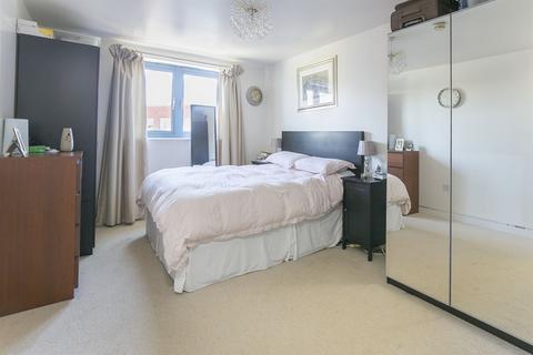 2 bedroom flat to rent, Chapter Way, Colliers Wood, SW19