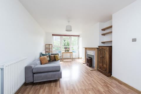 1 bedroom flat to rent, Jagger House, SW11