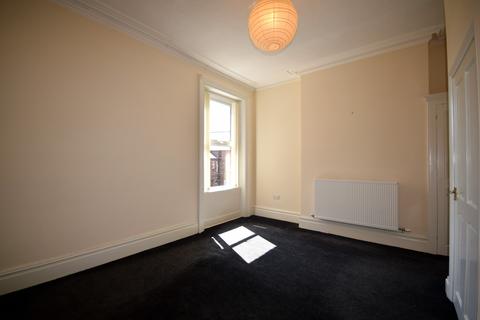 2 bedroom flat to rent, 114, Warwick Road, Carlisle
