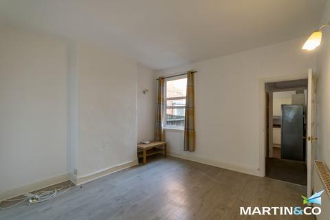 2 bedroom terraced house to rent, Pargeter Road, Bearwood, B67