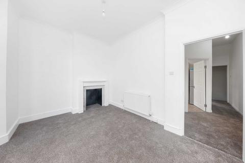 2 bedroom flat for sale - Grange Park Road, Leyton
